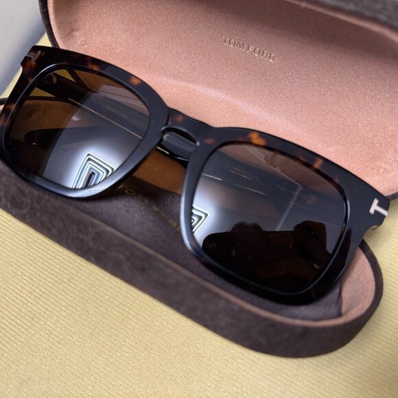 Tom Ford Tortoise Square Sunglasses - Viral Preppy Trend main image 5